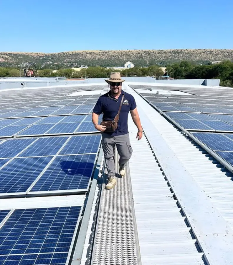 Kleen Up Solar team